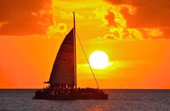 0008848_commotion-on-the-ocean-sunset-cruise_550